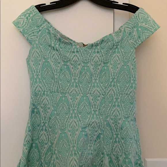 Green skater dress - Picture 2 of 3